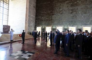 Cumhurbaşkanımız Sayın Recep Tayyip Erdoğan, 30 Ağustos Zafer Bayramı ve Türk Silahlı Kuvvetleri Günü Dolayısıyla Beraberindeki Devlet Erkânı ile Anıtkabir'e Ziyarette Bulundu