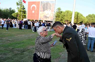 Millî Savunma Üniversitesi Kara, Deniz, Hava Astsubay Meslek Yüksekokulu Diploma ve Sancak Devir Teslim Törenleri Başarıyla İcra Edildi
