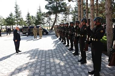 Millî Savunma Bakanı Yaşar Güler, Kara Kuvvetleri Komutanlığımızın Eğitim ve Faaliyet Yılı Açılış Töreni’ne Katılmak ve İnceleme, Denetlemelerde Bulunmak Üzere Konya’ya Gitti
