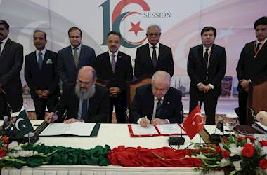 Millî Savunma Bakanı Yaşar Güler ile Pakistan Ticaret Bakanı Jam Kamal Khan Tarafından “16’ncı Türkiye-Pakistan Karma Ekonomik Komisyonu Protokolü” İmzalandı