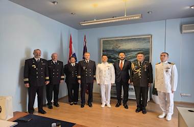 TCG Alemdar Pays a Visit to Port of Split