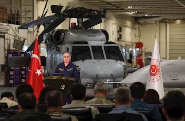 Haftalık Basın Bilgilendirme Toplantısı Antalya Açıklarında Denizkurdu-I Tatbikatı’na Katılan TCG Anadolu’da Gerçekleştirildi