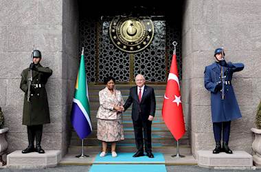 Millî Savunma Bakanı Yaşar Güler, Güney Afrika Savunma ve Gaziler Bakanı Matsie Angelina Motshekga ile Bir Araya Geldi