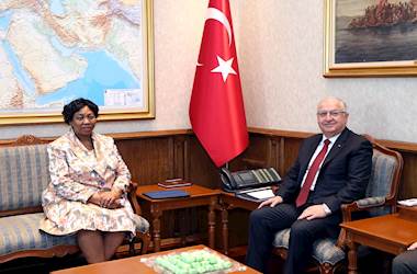 Millî Savunma Bakanı Yaşar Güler, Güney Afrika Savunma ve Gaziler Bakanı Matsie Angelina Motshekga ile Bir Araya Geldi