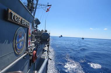 TCG Bafra Conducts Maneuver Training with German and Lebanese Naval Units under UNIFIL