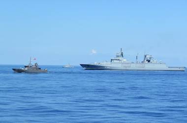 TCG Bafra Conducts Maneuver Training with German and Lebanese Naval Units under UNIFIL