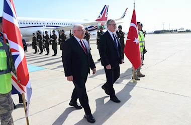 Millî Savunma Bakanı Yaşar Güler, Birleşik Krallık Başbakanı Sayın Keir Starmer’ı Mürted Hava Meydan Komutanlığımızda Askerî Törenle Karşıladı