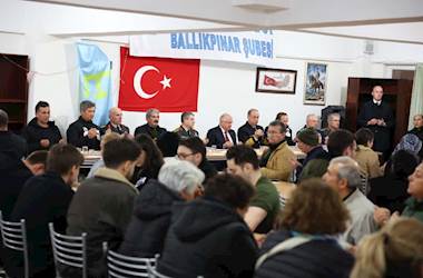 Millî Savunma Bakanı Yaşar Güler ve TSK Komuta Kademesi, Şehitlerimiz Hava Pilot Üsteğmen Cüneyt Kandemir ile Hava Ulaştırma Uzman Çavuş Cem Dolapci’nin Ankara’daki Evlerine Taziye Ziyaretinde Bulundu