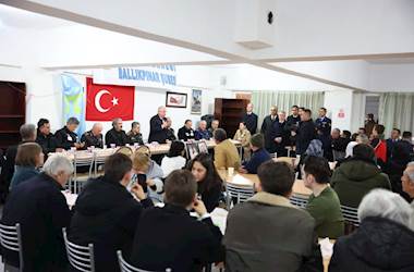 Millî Savunma Bakanı Yaşar Güler ve TSK Komuta Kademesi, Şehitlerimiz Hava Pilot Üsteğmen Cüneyt Kandemir ile Hava Ulaştırma Uzman Çavuş Cem Dolapci’nin Ankara’daki Evlerine Taziye Ziyaretinde Bulundu