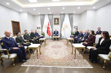 Millî Savunma Bakanı Yaşar Güler, 24 Kasım Öğretmenler Günü Dolayısıyla Bakanlığımız Bünyesinde Görevli Öğretmen Personelimizle Bir Araya Geldi