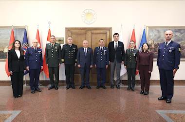 Millî Savunma Bakanı Yaşar Güler, 24 Kasım Öğretmenler Günü Dolayısıyla Bakanlığımız Bünyesinde Görevli Öğretmen Personelimizle Bir Araya Geldi