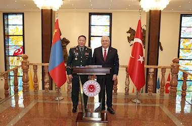 Millî Savunma Bakanı Yaşar Güler, Moğolistan Genelkurmay Başkanı Korgeneral Ganbyamba Sunrev’i Kabul Etti