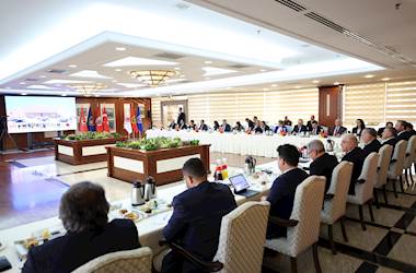 Millî Savunma Bakanı Yaşar Güler, Basın-Yayın Kuruluşlarının Ankara Temsilcileri ile Bir Araya Geldi