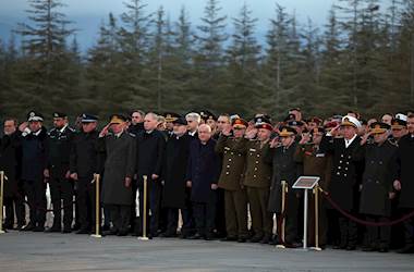 Libyalı Komutanların  Naaşları Düzenlenen Törenle Ülkelerine Uğurlandı