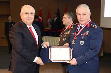 Millî Savunma Bakanı Yaşar Güler, “Madalya Tevcih, Başarılı Birlik ve Personelin Ödüllendirilmesi Töreni”nde Konuştu 