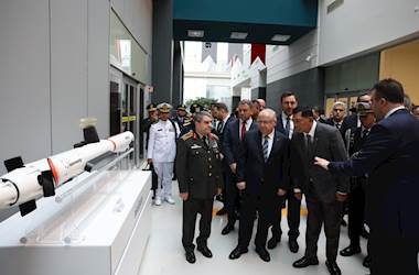 Millî Savunma Bakanı Yaşar Güler, Endonezya Savunma Bakanı Sjamsoeddin ile ASELSAN’ı Ziyaret Etti