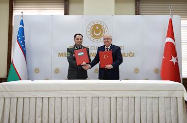 Millî Savunma Bakanı Yaşar Güler ve Özbekistan Savunma Bakanı Korgeneral Şuhrat Halmuhamedov, Millî Savunma Bakanlığında Heyetler Arası Görüşmeye Başkanlık Etti