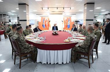 Cumhurbaşkanımız Sayın Recep Tayyip Erdoğan, İftarı Özel Kuvvetler Komutanlığımızın Kahramanları ile Yaptı