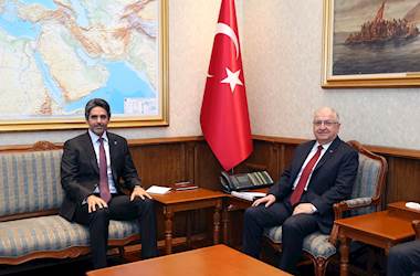 Millî Savunma Bakanı Yaşar Güler, Katar’ın Ankara Büyükelçisi Faisal bin Abdullah Al-Henzab’ı Makamında Kabul Etti