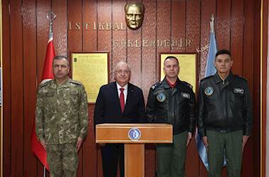 Muş’a Giden Millî Savunma Bakanı Yaşar Güler, Muş Hava Meydan Komutanlığımızda İnceleme ve Denetlemelerde Bulundu