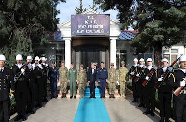 Millî Savunma Bakanı Yaşar Güler, Beraberinde TSK Komuta Kademesi ve Hatay Valisi Mustafa Masatlı ile Deniz Er Eğitim Alay Komutanlığında İnceleme ve Denetlemelerde Bulundu