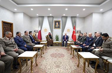 Millî Savunma Bakanı Yaşar Güler, Katar Emiri Şeyh Temim bin Hamed Al-Thani’nin kardeşlerini Kabul Etti