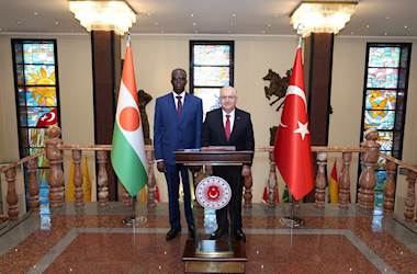 Millî Savunma Bakanı Yaşar Güler ve Nijer Savunma Bakanı Orgeneral Salifou Mody, Türkiye Cumhuriyeti Hükûmeti ile Nijer Cumhuriyeti Hükûmeti Arasında Yerinde Eğitim Desteği Verilmesine İlişkin Protokol İmzaladı