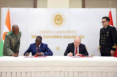Millî Savunma Bakanı Yaşar Güler ve Nijer Savunma Bakanı Orgeneral Salifou Mody, Türkiye Cumhuriyeti Hükûmeti ile Nijer Cumhuriyeti Hükûmeti Arasında Yerinde Eğitim Desteği Verilmesine İlişkin Protokol İmzaladı