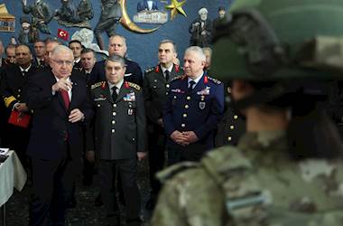 Millî Savunma Bakanı Yaşar Güler Başkanlığında Kara Kuvvetleri Komutanlığında Değerlendirme Toplantısı Gerçekleştirildi