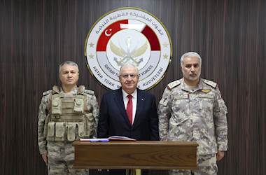 Millî Savunma Bakanı Yaşar Güler, Katar Türk Birleşik Müşterek Kuvvet Komutanlığında Görevli Mehmetçiklerimizle Bir Araya Geldi