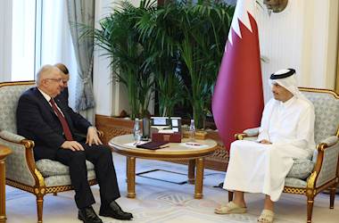 Doha’da bulunan Millî Savunma Bakanı Yaşar Güler, Katar Başbakanı ve Dışişleri Bakanı Şeyh Muhammed Bin Abdulrahman Al Thani ile Bir Araya Geldi