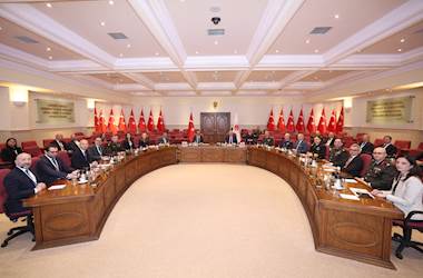 Millî Savunma Bakanı Yaşar Güler, ABD-Türkiye İş Konseyi Heyetini Kabul Etti