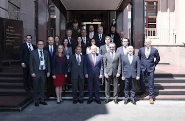 Millî Savunma Bakanı Yaşar Güler, ABD-Türkiye İş Konseyi Heyetini Kabul Etti