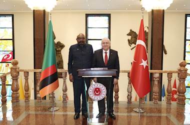 Millî Savunma Bakanı Yaşar Güler, Zambiya Savunma Bakanı Ambrose Lwiji Lufuma ile Millî Savunma Bakanlığında Bir Araya Geldi
