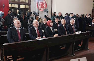 Millî Savunma Bakanı Yaşar Güler, 23 Nisan Ulusal Egemenlik ve Çocuk Bayramı ile TBMM'nin Açılışının 106’ncı Yıl Dönümü Dolayısıyla Birinci Türkiye Büyük Millet Meclisinde Düzenlenen Törene Katıldı