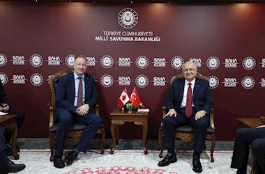 Millî Savunma Bakanı Yaşar Güler, Kanada’nın Tedarikten Sorumlu Devlet Bakanı Stephen Fuhr ile Bir Görüşme Gerçekleştirdi