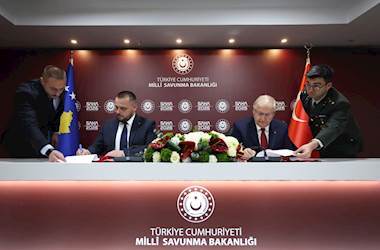Millî Savunma Bakanı Yaşar Güler ile Kosova Savunma Bakanı Ejup Maqedonci, SAHA 2026 Fuarı Kapsamında İstanbul’da Bir Araya Geldi