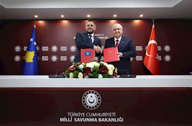 Millî Savunma Bakanı Yaşar Güler ile Kosova Savunma Bakanı Ejup Maqedonci, SAHA 2026 Fuarı Kapsamında İstanbul’da Bir Araya Geldi