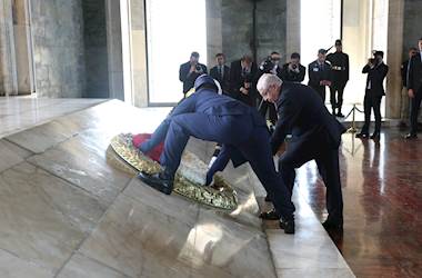 Millî Savunma Bakanı Yaşar Güler ve Beraberindeki TSK Komuta Kademesi ile OYAK’ın 66’ncı Olağan Genel Kuruluna Katıldı