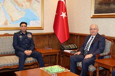 Millî Savunma Bakanı Yaşar Güler, Pakistan Hava Kuvvetleri Komutanı Orgeneral Zaheer Ahmed Baber Sidhu’yu Kabul Etti
