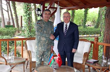 Millî Savunma Bakanı Yaşar Güler, Azerbaycan Savunma Bakanı Orgeneral Zakir Hasanov ile Görüştü