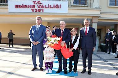 Millî Savunma Bakanı Yaşar Güler, Kurban Bayramı Öncesi 9’uncu Hudut Tugay Komutanlığını ve Edirne Valiliğini Ziyaret Etti
