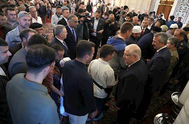 Millî Savunma Bakanı Yaşar Güler, Kurban Bayramı Namazını Beraberindeki TSK Komuta Kademesi ile Birlikte Edirne’deki Tarihî Selimiye Camii’nde Kıldı