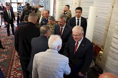 Millî Savunma Bakanı Yaşar Güler, Kurban Bayramı Namazını Beraberindeki TSK Komuta Kademesi ile Birlikte Edirne’deki Tarihî Selimiye Camii’nde Kıldı