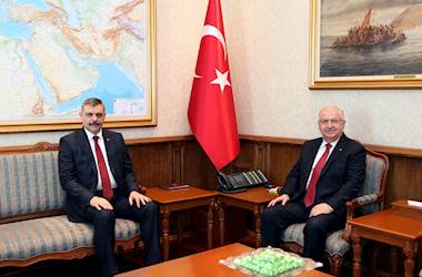 Millî Savunma Bakanı Yaşar Güler ve İçişleri Bakanı Mustafa Çiftçi, Millî Savunma Bakanlığında Bir Araya Geldi