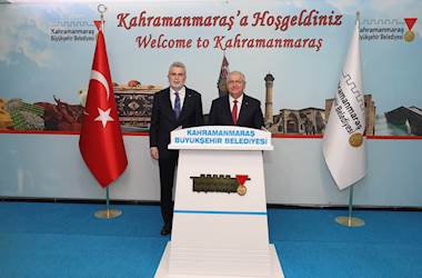 Kahramanmaraş’ta Bulunan Millî Savunma Bakanı Yaşar Güler, Kahramanmaraş Büyükşehir Belediyesini Ziyaret Etti