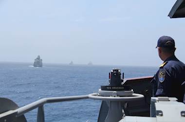 TCG Oruçreis Conducts Tactical Maneuver Training Within SNMG1 Mission