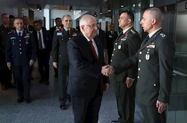 Millî Savunma Bakanı Yaşar Güler, NATO Daimî Temsilciliğimiz ile NATO Türk Askerî Temsil Heyet Başkanlığımızı Ziyaret Etti