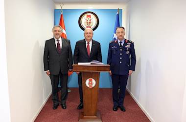 Millî Savunma Bakanı Yaşar Güler, NATO Daimî Temsilciliğimiz ile NATO Türk Askerî Temsil Heyet Başkanlığımızı Ziyaret Etti