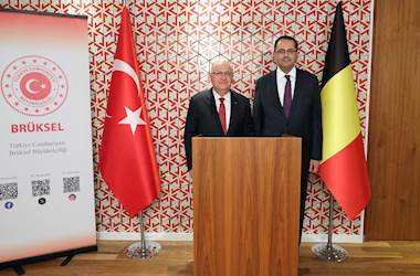 Millî Savunma Bakanı Yaşar Güler, Brüksel Büyükelçiliğimizi ve Askerî Ataşeliğimizi Ziyaret Etti 